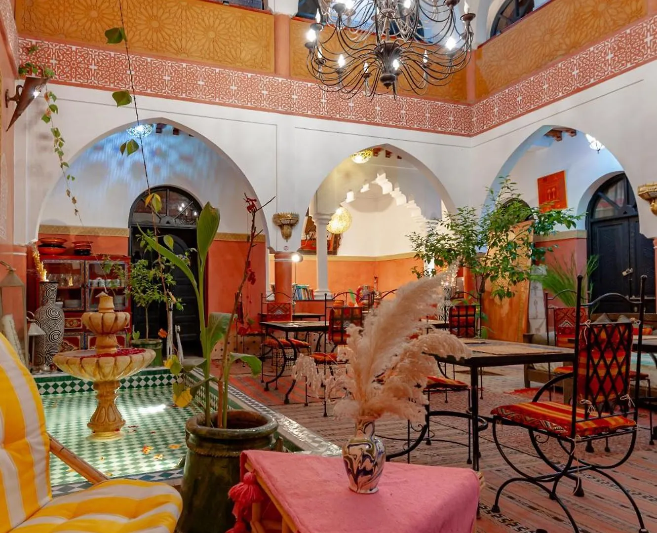 Riad Losra location